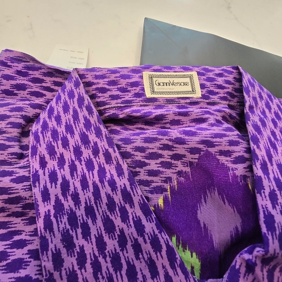 Classic Gianni Versace 100% Silk Shirt ONE OF A KIND!!! - Picture 11 of 15
